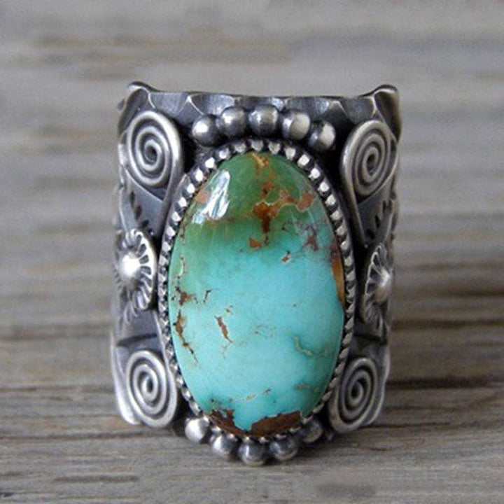 Turquoise Vintage Ring: Ring / No.6