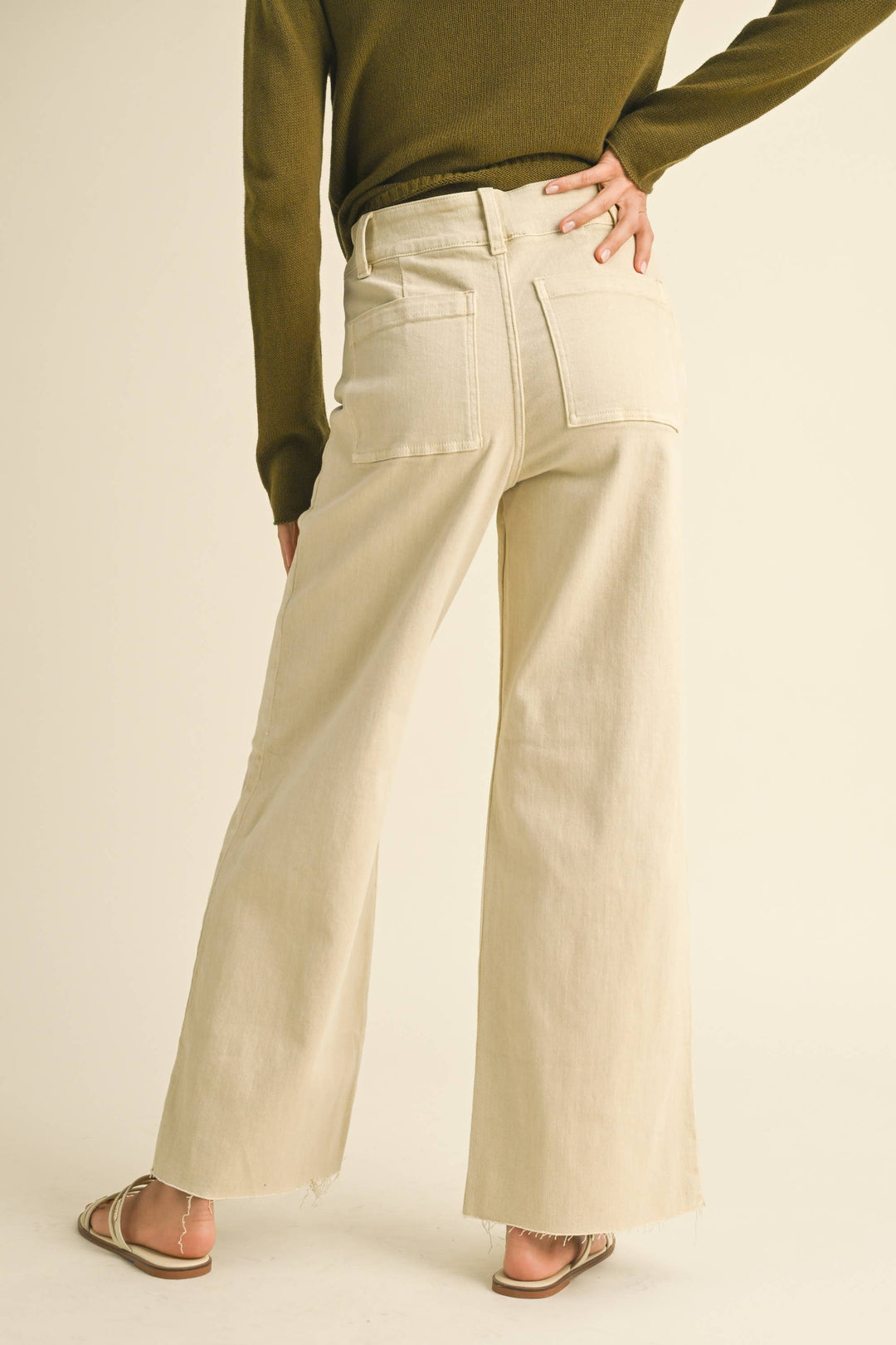 LACE-UP FRONT DETAIL STRETCHED PANTS