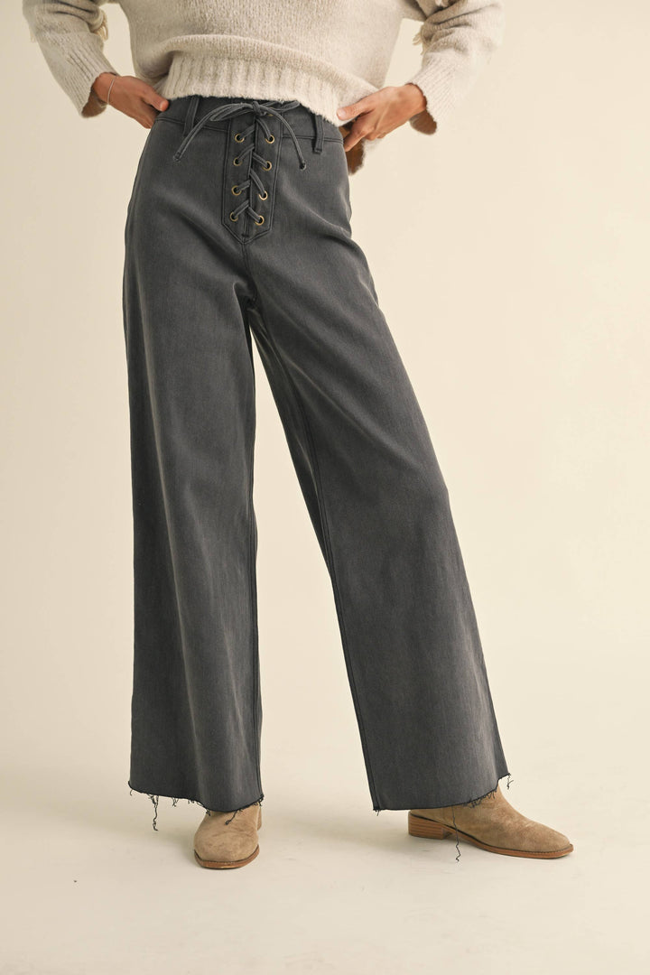 LACE-UP FRONT DETAIL STRETCHED PANTS