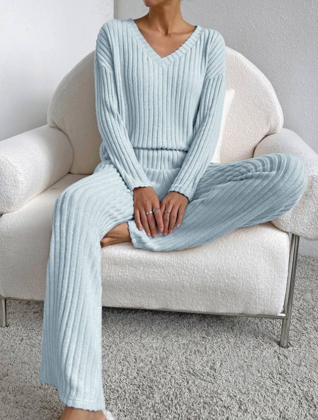 Ribbed Knit Long Sleeve Lounge Pajama Set: Khaki