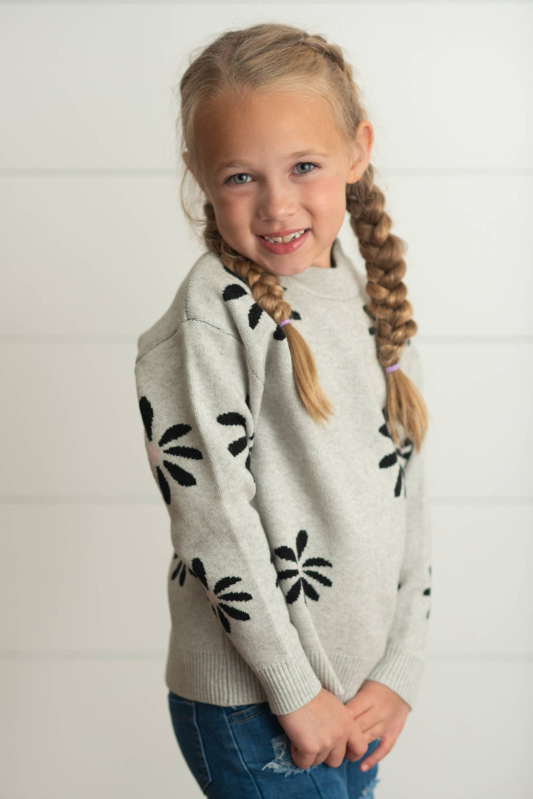 Kids Light Gray Flower Crew Neck Fall Winter Sweater: 7/8