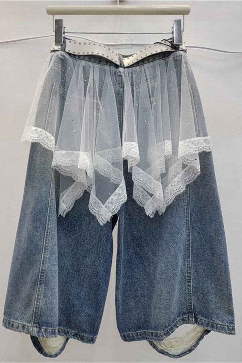 Layered Lace Skirt Denim Shorts: BLUE/WHITE