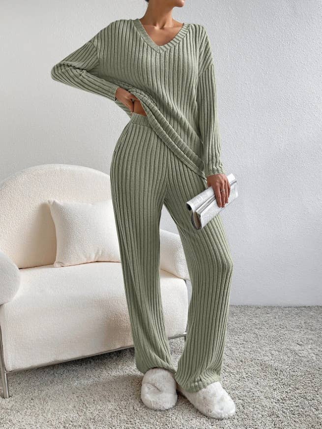 Ribbed Knit Long Sleeve Lounge Pajama Set: Khaki