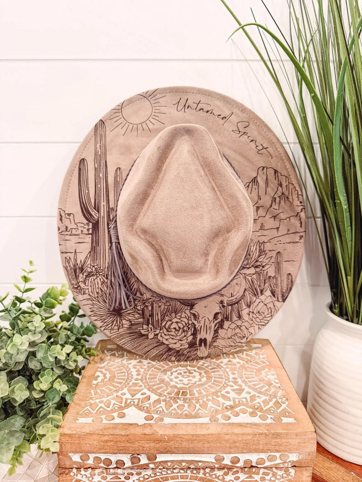 Desert Engraved Arrow Hat: Black