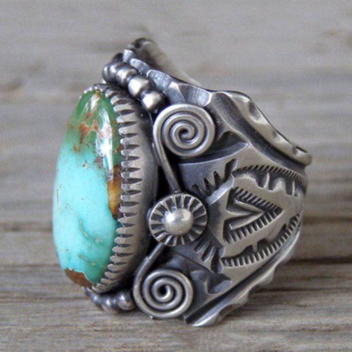 Turquoise Vintage Ring: Ring / No.6