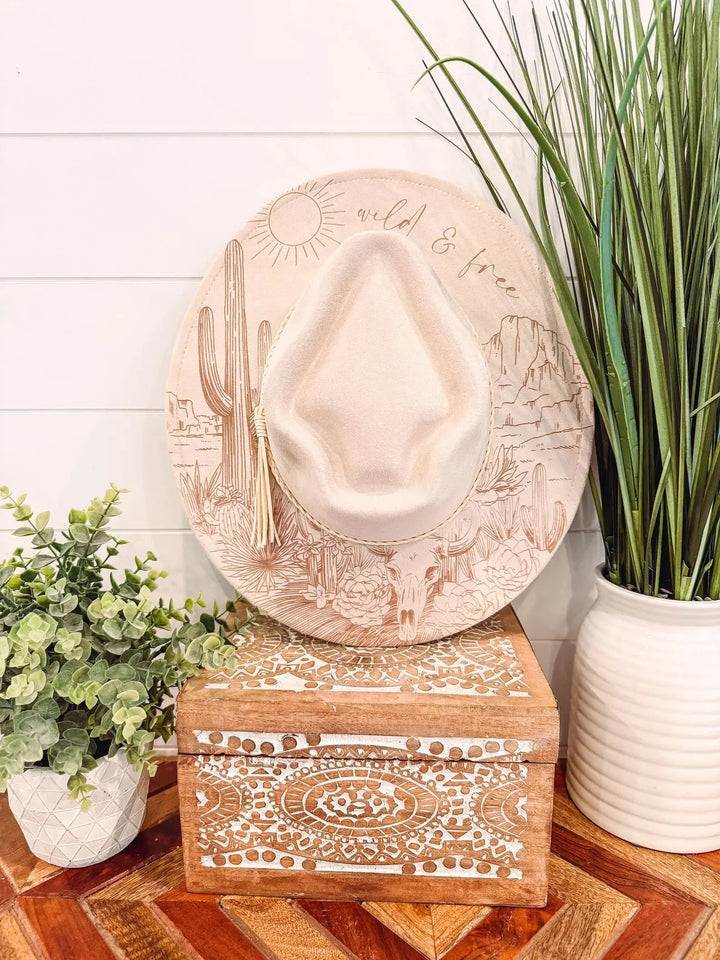 Desert Engraved Arrow Hat: Black