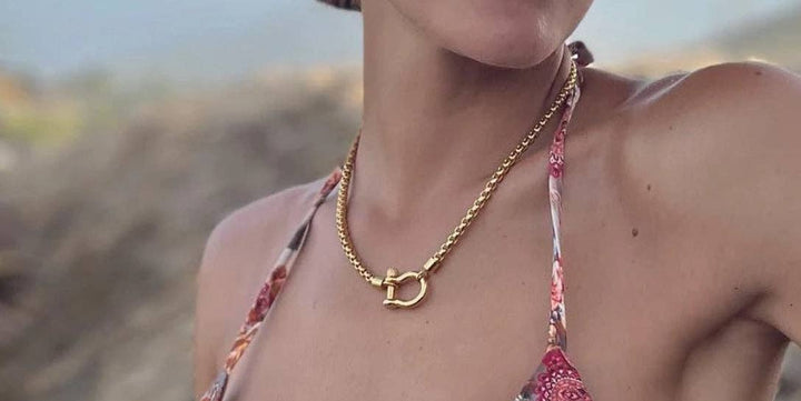 Horseshoe Gold Plated SS Box Chain Necklace: Gold-Silver