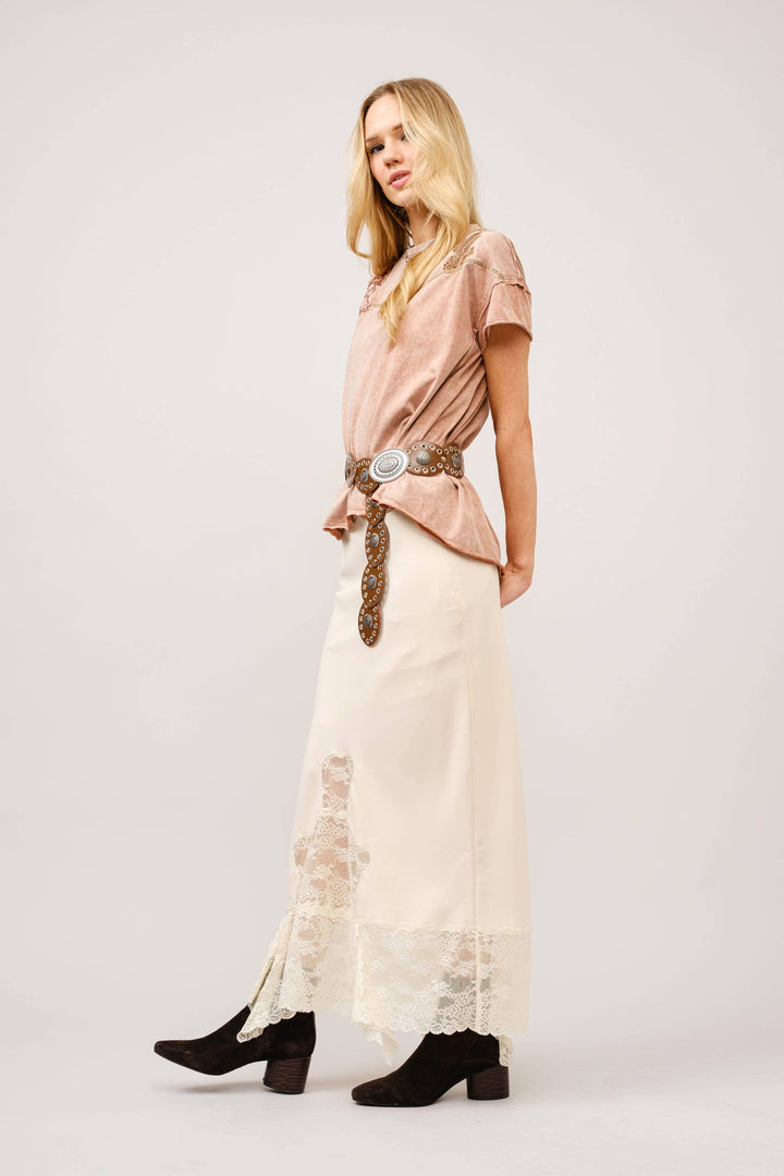 23376T -  Embroidered Shoulder Western Yoke T-Shirt: OFF WHITE / L