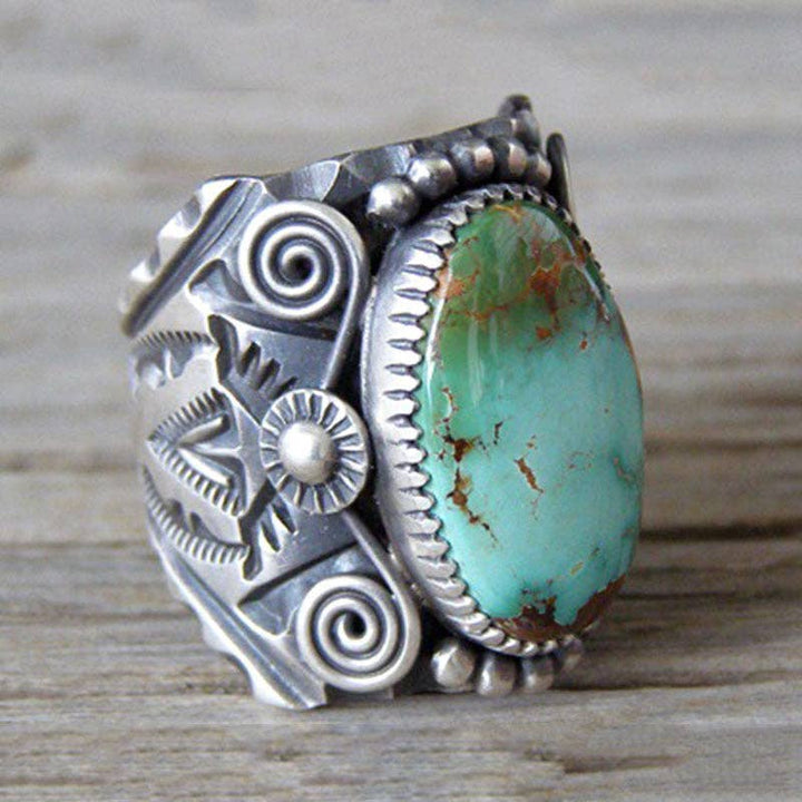 Turquoise Vintage Ring: Ring / No.6