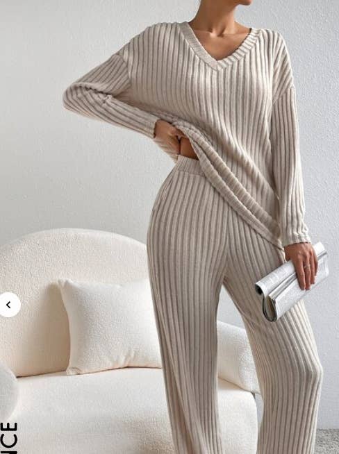 Ribbed Knit Long Sleeve Lounge Pajama Set: Khaki