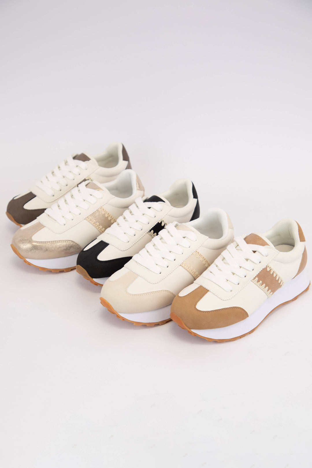 POETRY STITCHED EDGE DESIGN LIGHTWEIGHT SNEAKERS: BLACK / 6
