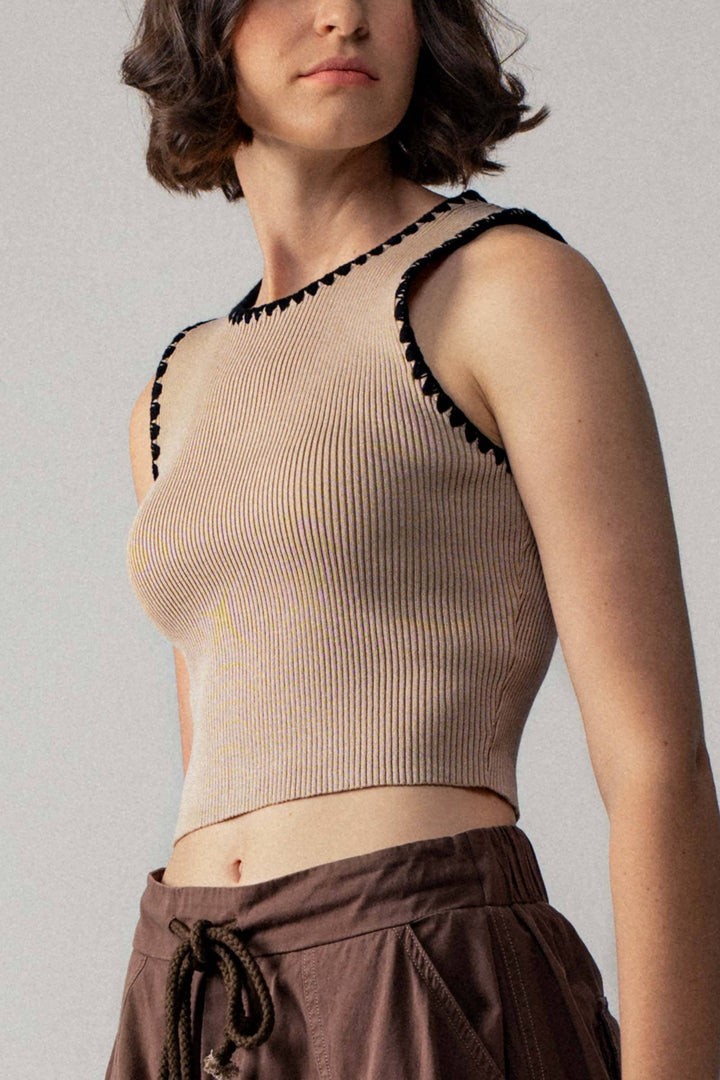 Scalloped Ribbed Knit Crop Top: KHAKI / S-2/M-2/L-2