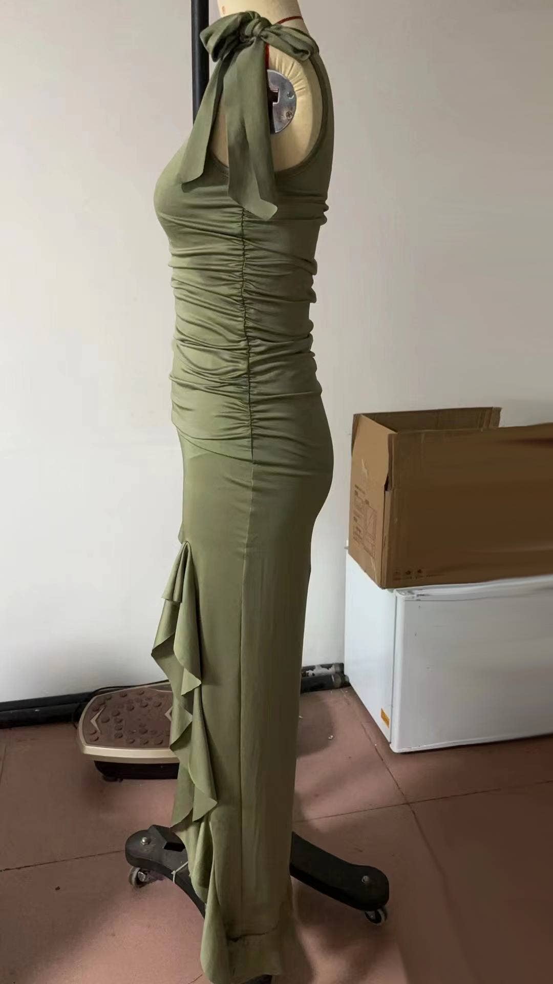 Western Cowgirl Coachella Ruffled Slit Dress: Black / L