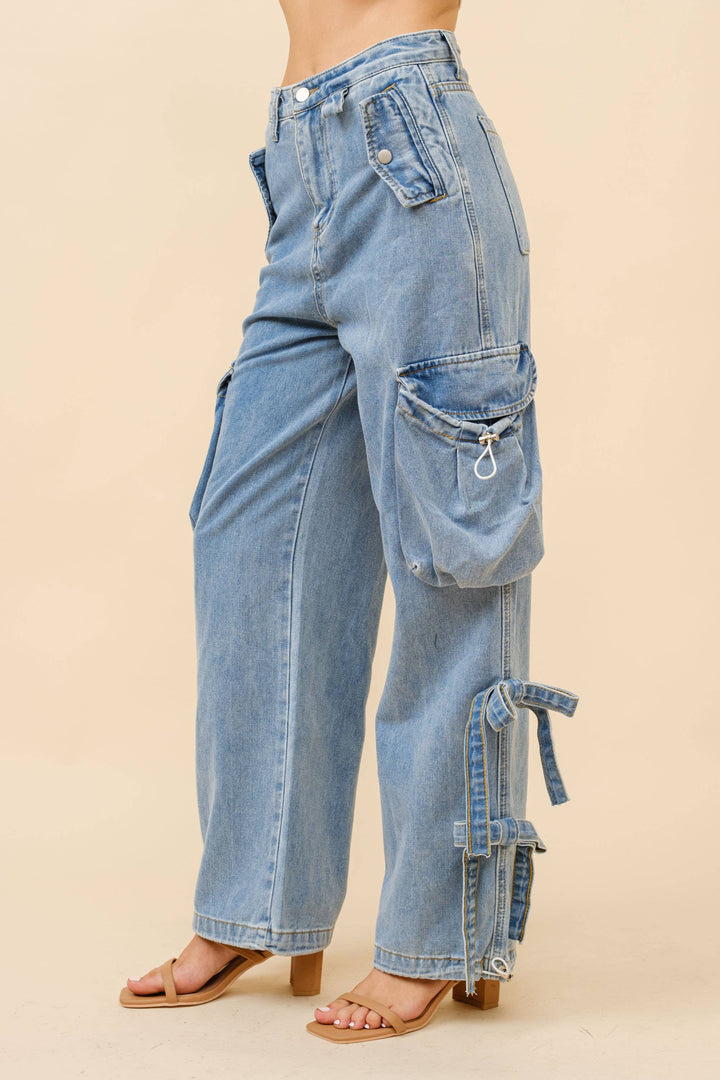 18034P - Mid Rise Baggy Cargo Jeans: MED WASH / L