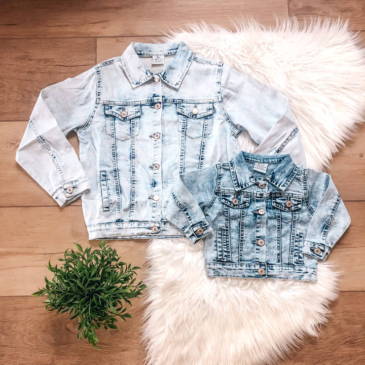Acid Washed Denim Jacket: Full Run (12-18. 2T. 3T. 4T. 5/6. 6/7. 7/8. 8/9. 10/12. 14/16)