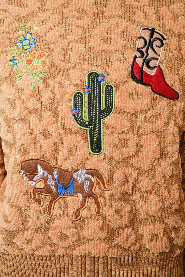 33116W Leopard Western Patch Crewneck Sweater: CAMEL / S-M-L