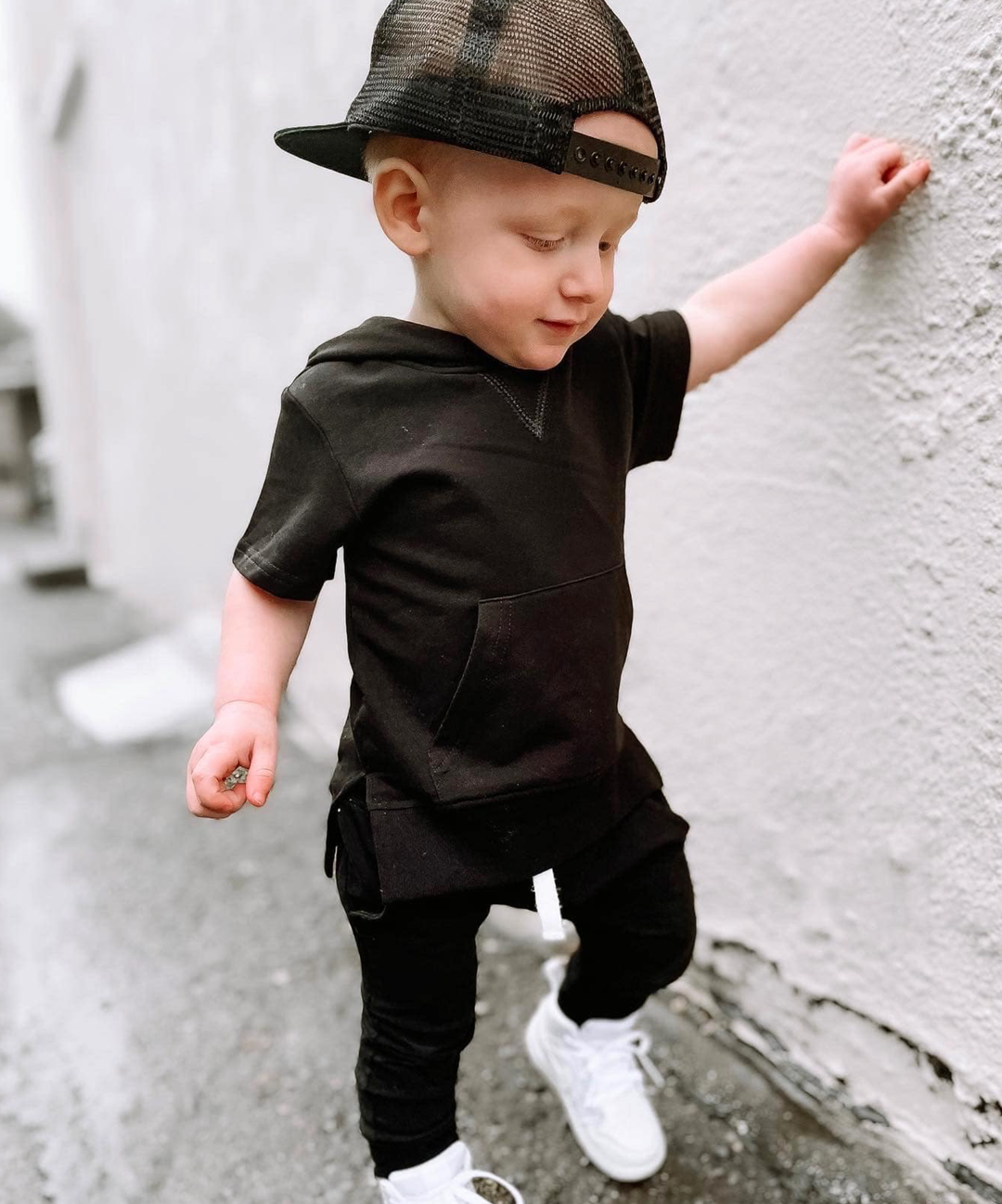 Short Sleeve Hoodie - Black