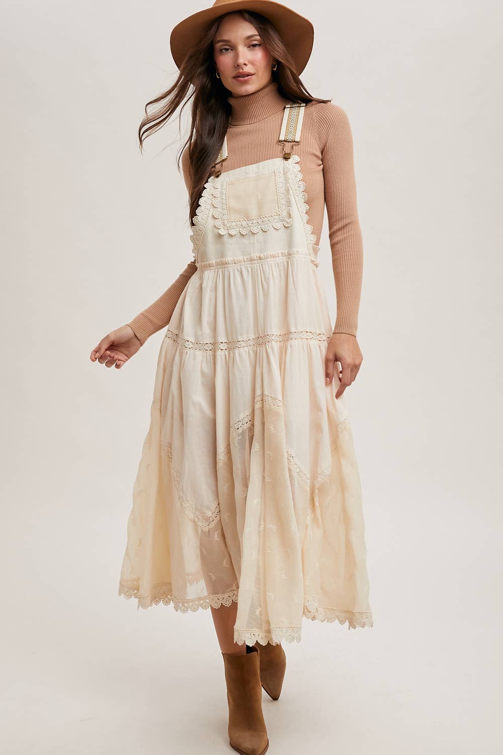 LACE EMBROIDERED TULLE BIB MAXI DRESS: ASH / M