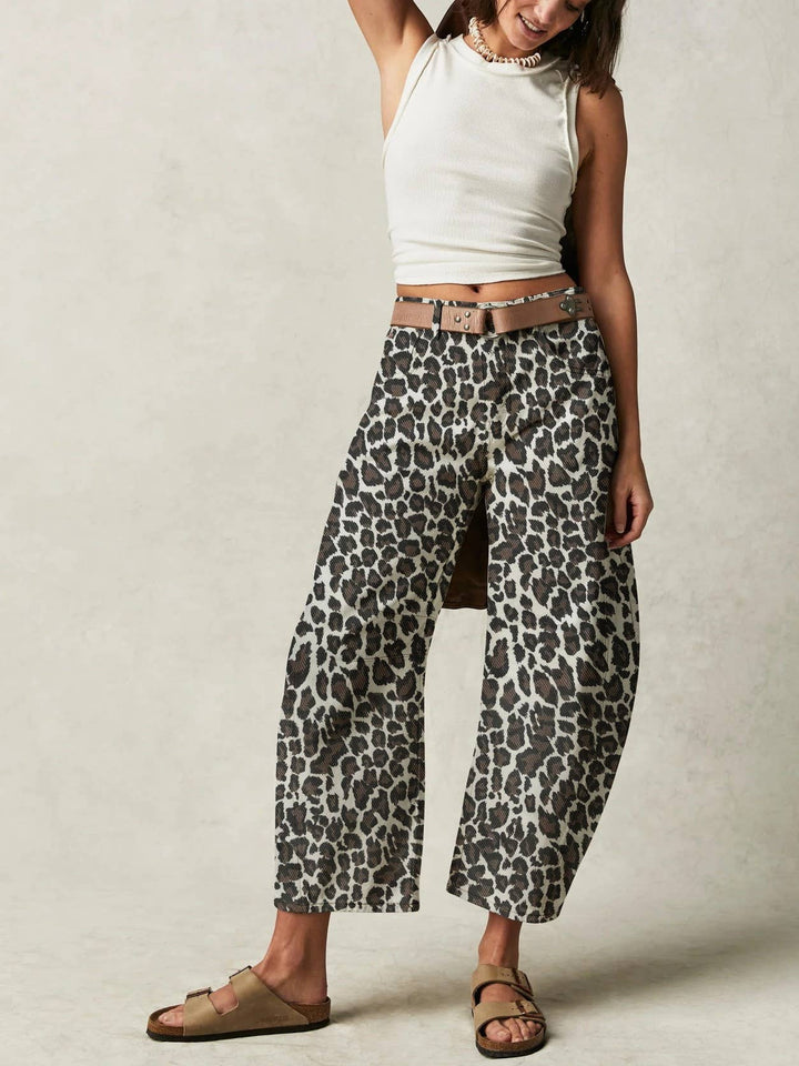 Leopard print barrel jeans: Mocha / M