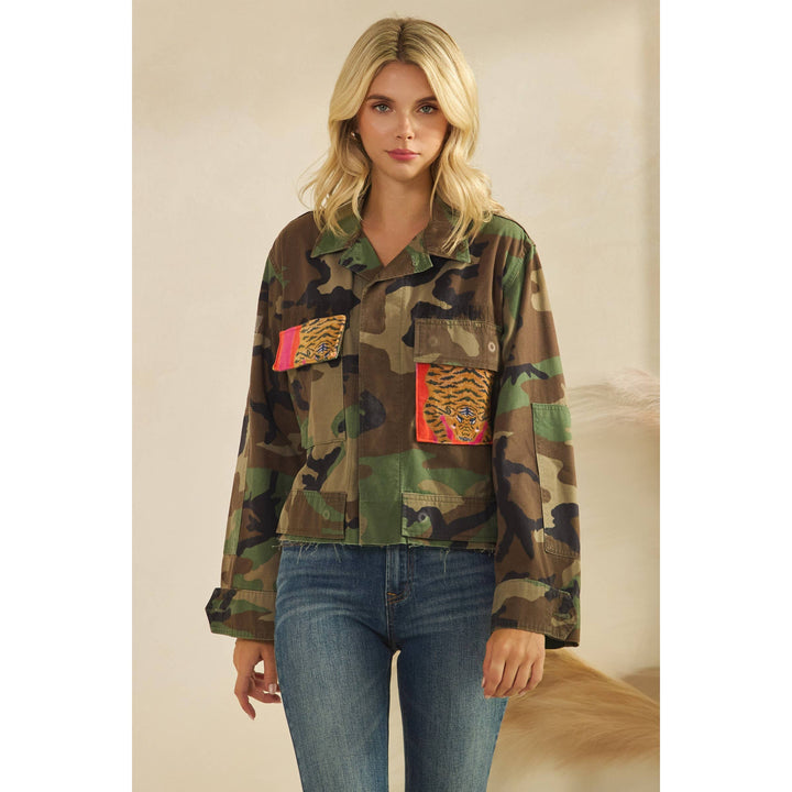 Camo jacket with Tiger Print contrast: Camo / L
