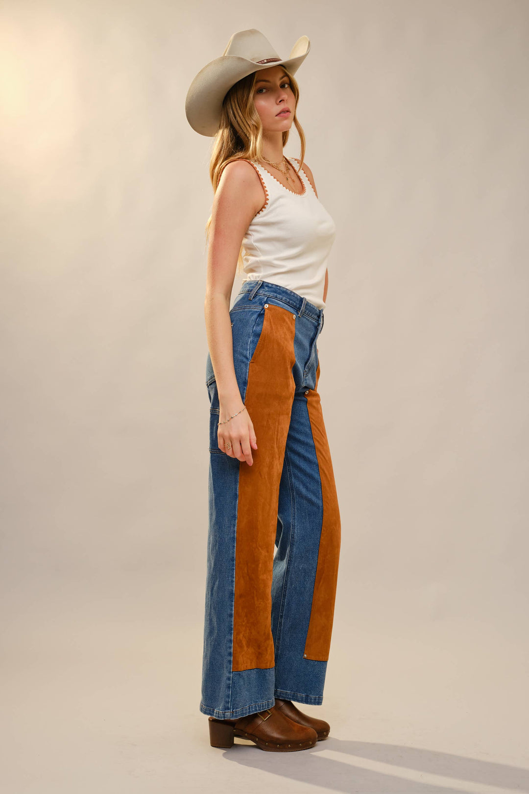 Round Neck Embroidery Stitched Rib Tank