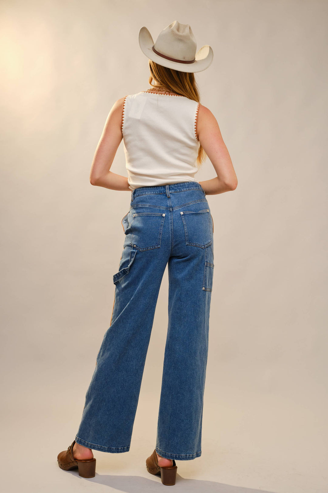 Round Neck Embroidery Stitched Rib Tank