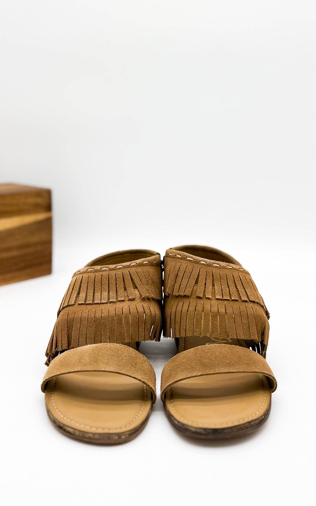 Fringe Star Fringe Sandal: Black / AZ Case Pack: 6 (1)-6.5 (1)-7 (1)-7.5 (2)-8 (2)- 8.5 (2)-9 (1)-9.5(1)-10 (1)