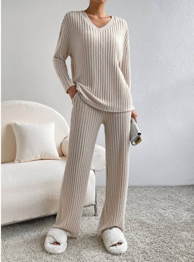 Ribbed Knit Long Sleeve Lounge Pajama Set: Khaki
