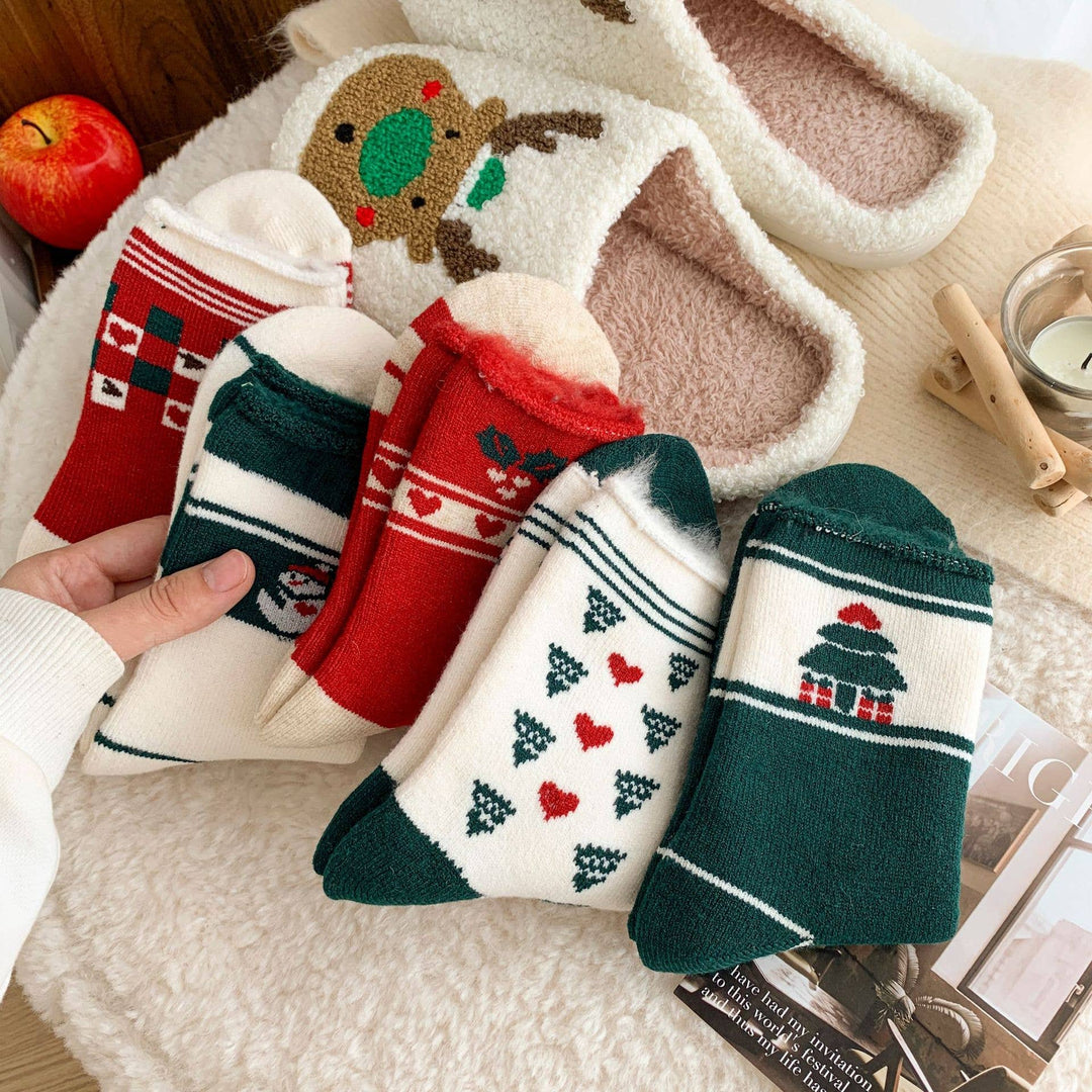 Christmas Festive Patterns Socks, Retro Holiday Themed Socks: Grid