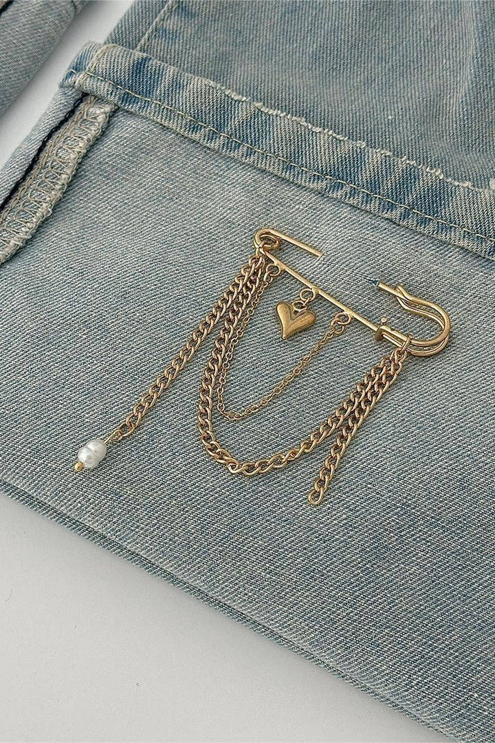 Chic Heart Chain Brooch: GOLD