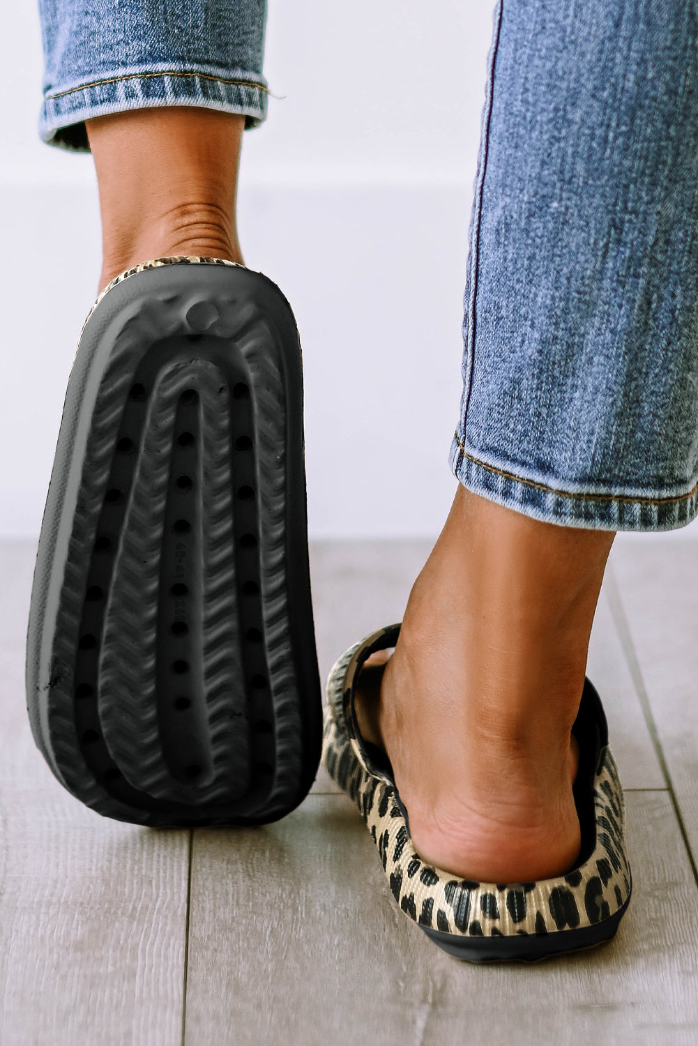Black Leopard Print Thick Sole Slides