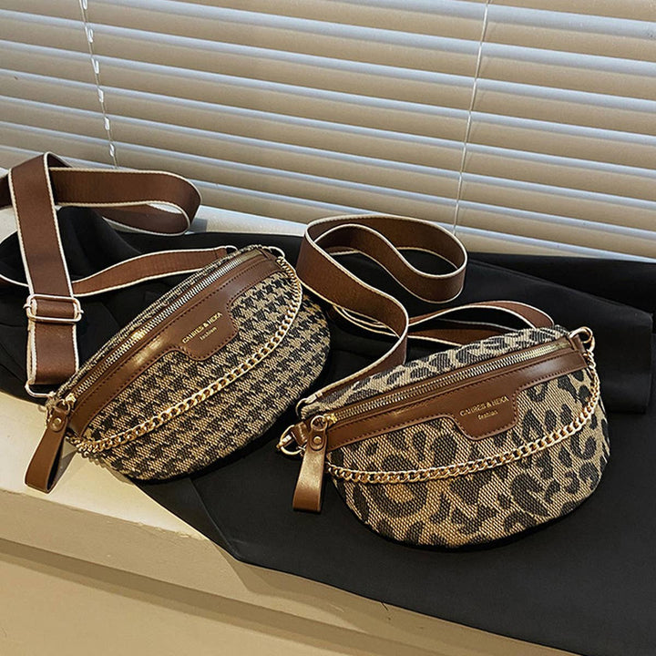 LEOPARD PRINT BLACK CHAIN STRAP FANNY BELT BAG_CWAB0923: BLACK1 / (OS) 1