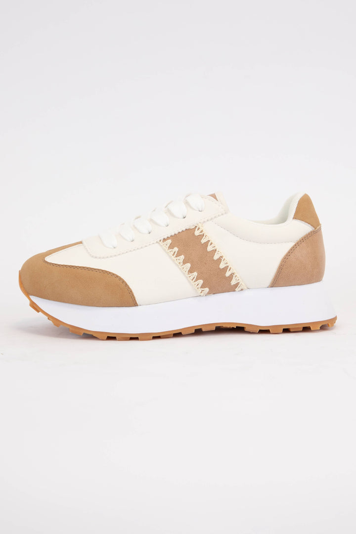 POETRY STITCHED EDGE DESIGN LIGHTWEIGHT SNEAKERS: BLACK / 9