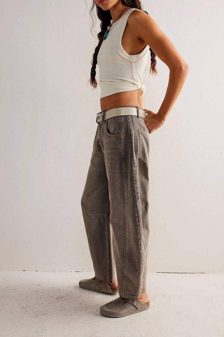 Slouchy Curved leg shape Barrel Jeans: Camel / M