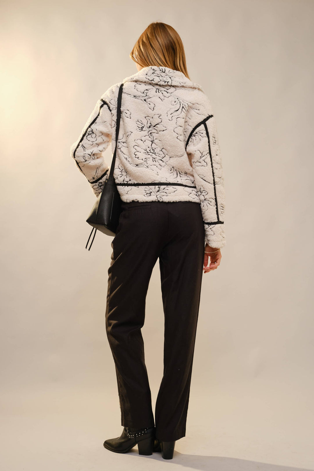 99682J Embroidered Sherpa Jacket : IVORY / S-M-L