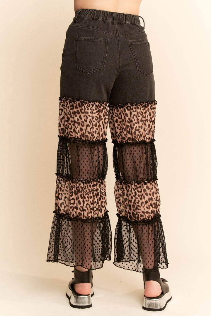 LEOPARD PRINT AND DOTTED RUFFLE DENIM PANTS: Black Denim / L