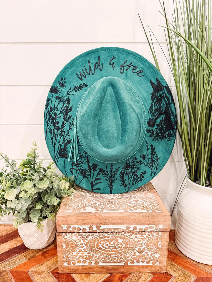 Engraved Wildflowers & Wild Horses Hat: Ivory