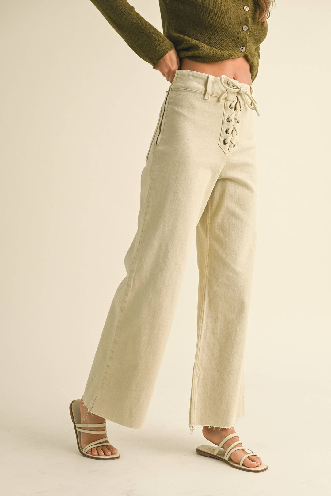 LACE-UP FRONT DETAIL STRETCHED PANTS