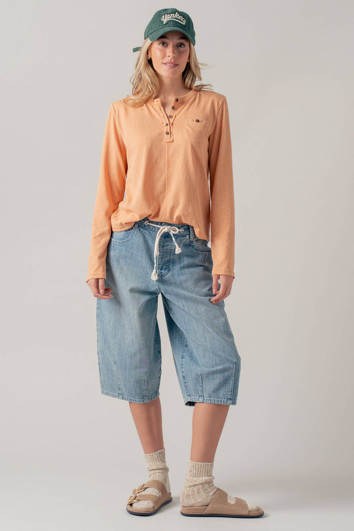 Drawstring Waist Barrel Leg Denim Shorts