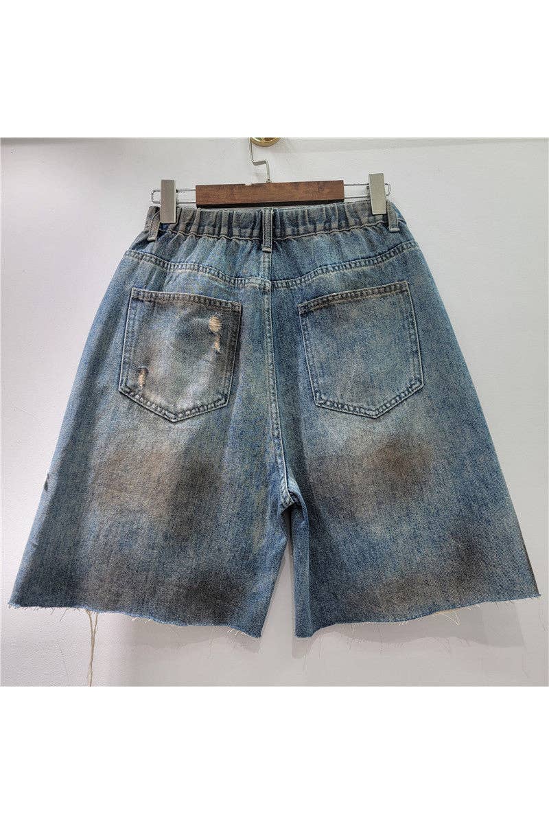 Floral Lace Embellished Denim Shorts: BLUE