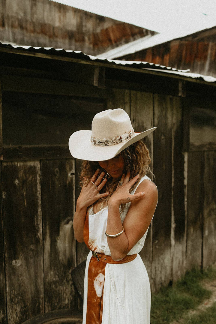 Feather Hat Band: Dark Caramel/Black