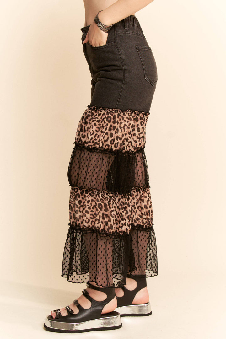 LEOPARD PRINT AND DOTTED RUFFLE DENIM PANTS: Black Denim / L