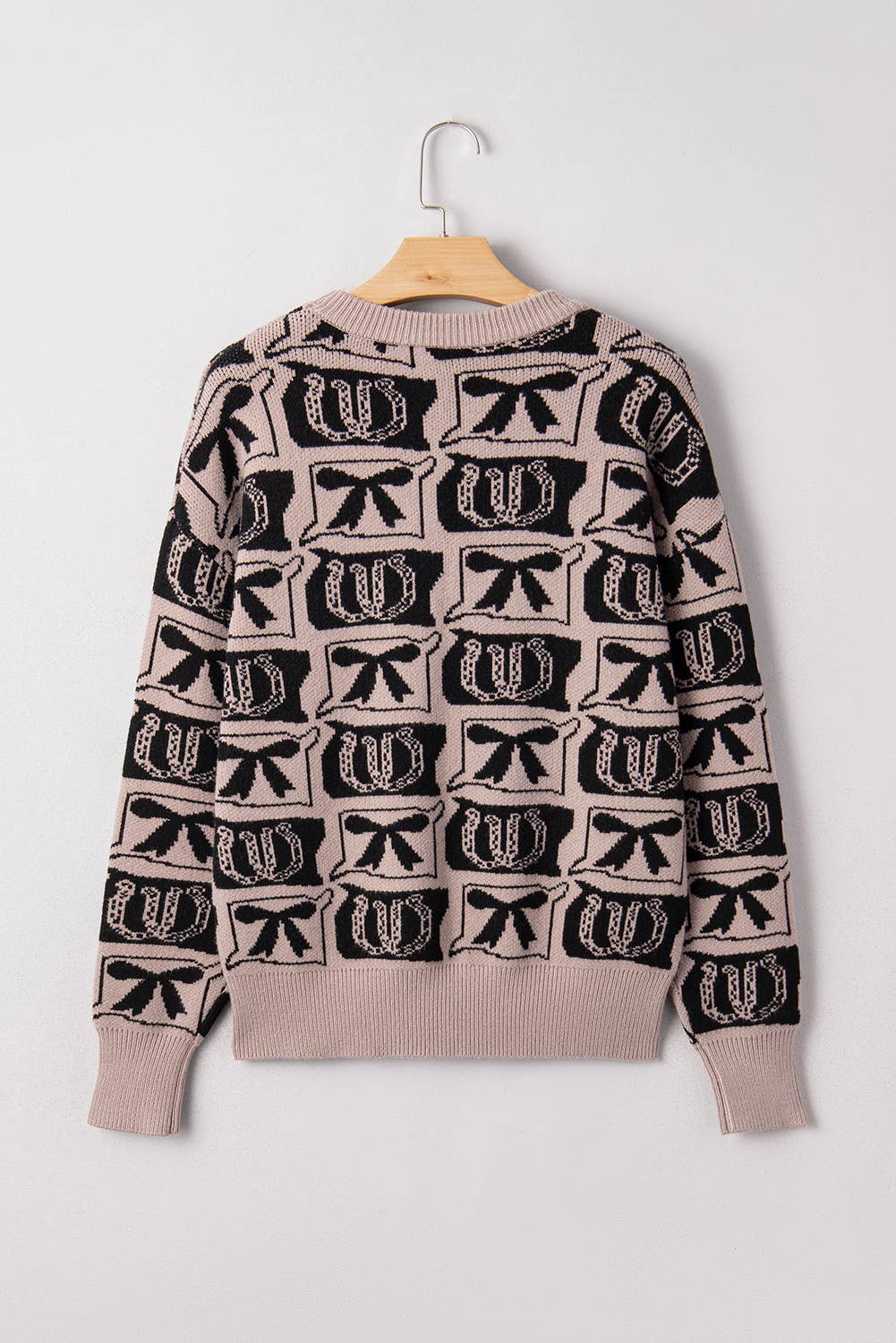 Bows Horseshoes Pattern Western Fashion Print Sweater (S-4X): Black / L