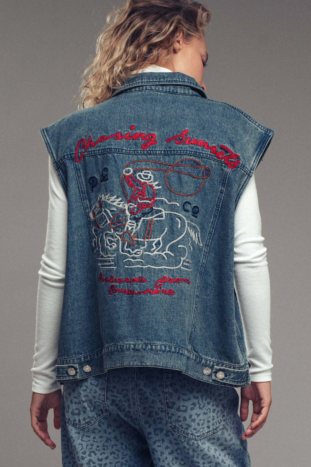 Western Sunset Embroidered Denim Vest: OATMEAL / S-2/M-2/L-2