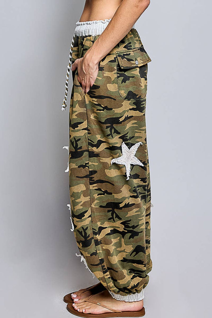 Vintage Floral Camo Star Patch French Terry Wide-Leg Pants