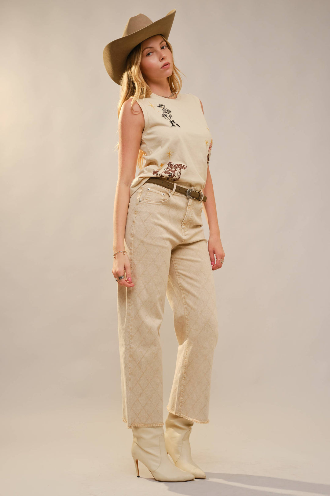 37775T Western Motif Embroidered Sleeveless Top: SAND / S-M-L (2-2-2)