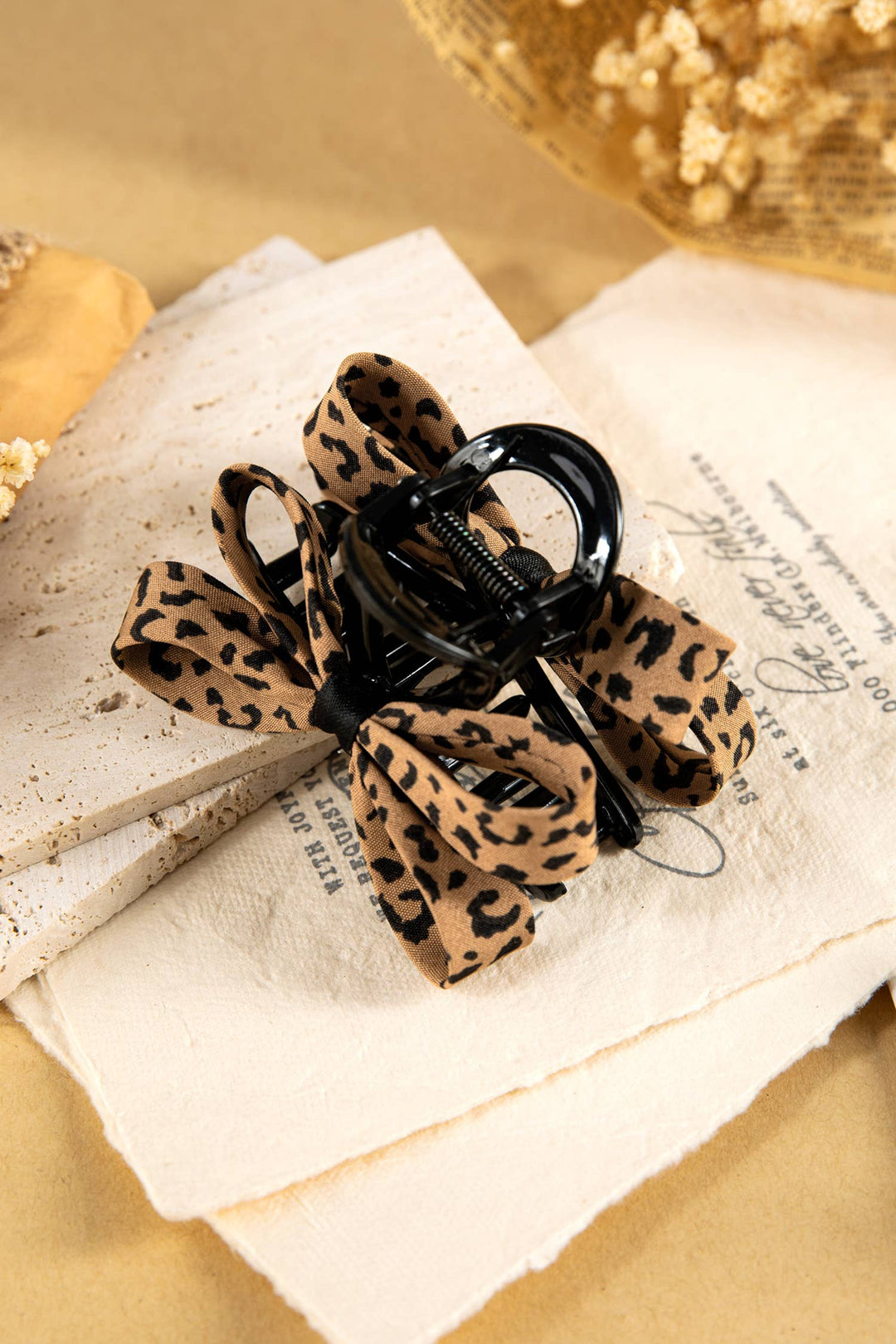 Leopard Bow Applique Plastic Hair Claw Clip: Chestnut / ONE SIZE