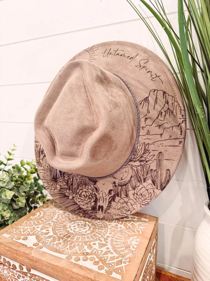 Desert Engraved Arrow Hat: Black