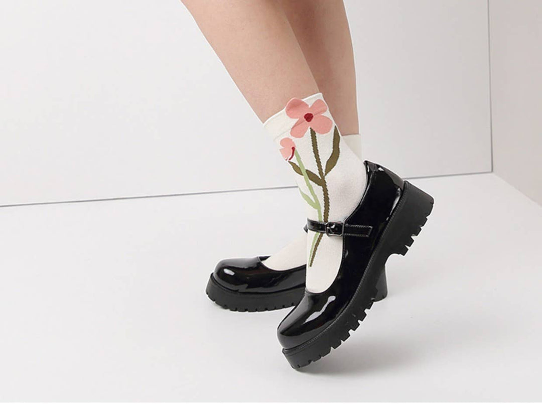 Three-dimensional flower socks with branches and leaves: Yellow