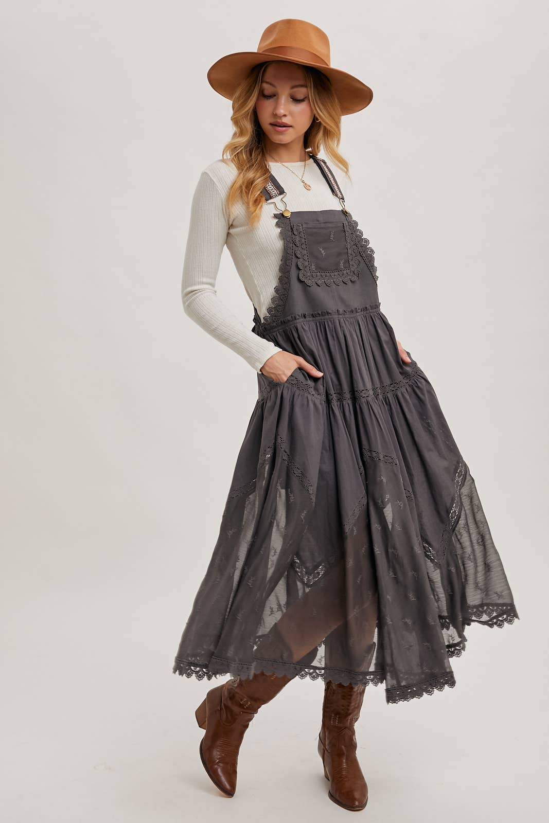 LACE EMBROIDERED TULLE BIB MAXI DRESS: ASH / S